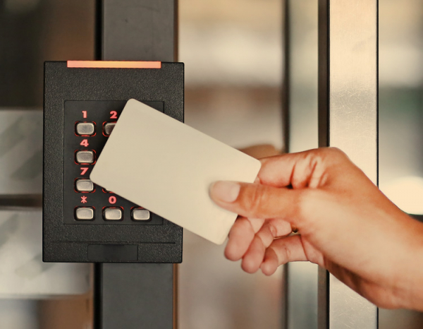 Čipové přístupové systémy